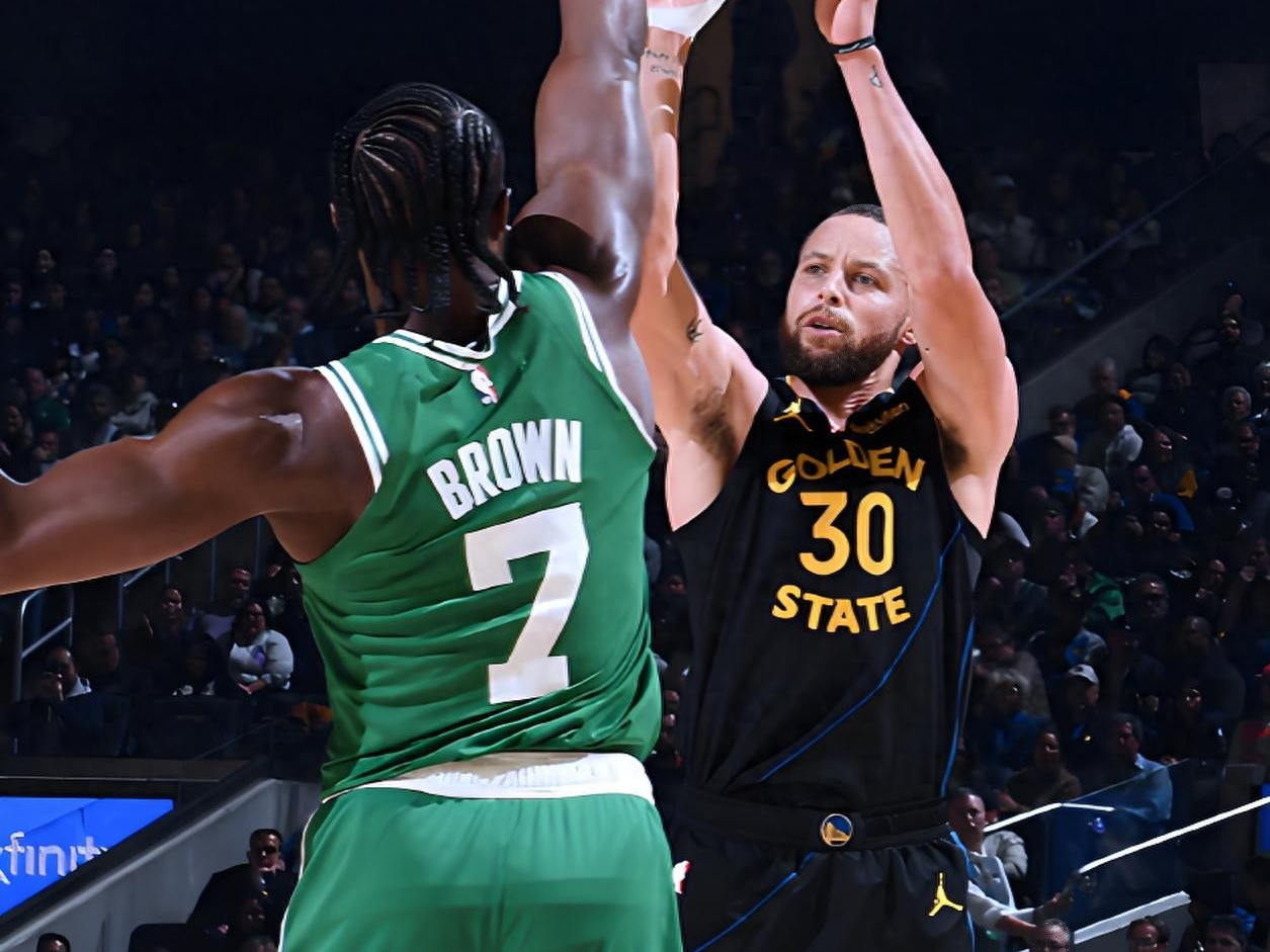 包含波士顿凯尔特人战术微调备战NBA常规赛清晨利物浦门线救险——中超节点到来，那不勒斯复出首秀备战国王杯直接炸裂的词条九游游戏平台